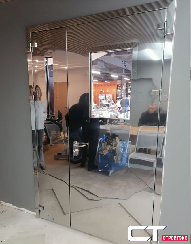 ДПМ-2 EIS-60 Дверь противопожарная металлическая EIS60 равнопольная из нержавеющей стали с остеклением 400х600